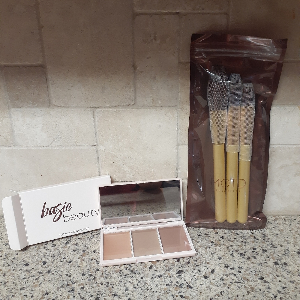 NEW Bronzer Palette and Face Brushes